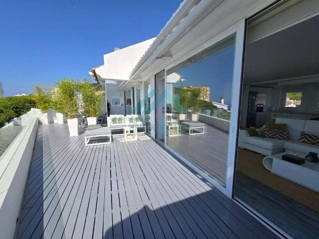 Vivienda de alto standing de 133 m2 en venta San Pedro de Alcántara, Andalucía