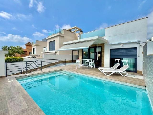 Vivienda de alto standing de 240 m2 en venta San Miguel de Salinas, Comunidad Valenciana