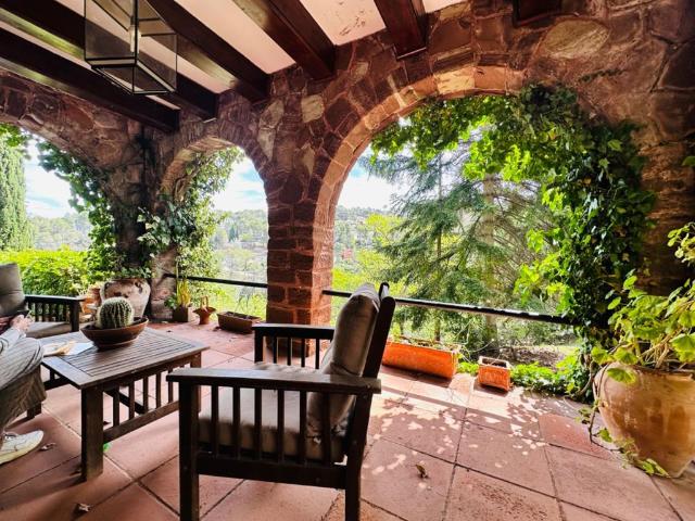 Vivienda de alto standing de 249 m2 en venta Castellví de Rosanés, Cataluña