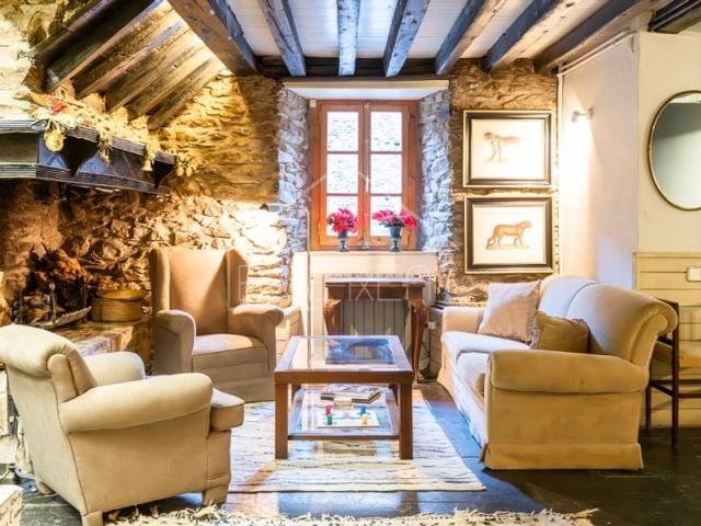 Vivienda de alto standing de 250 m2 en venta Viella Mitg Arán, Cataluña