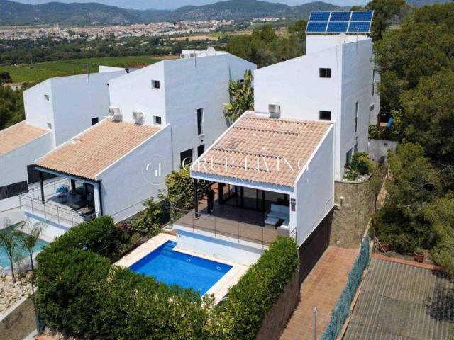 Vivienda de alto standing de 252 m2 en venta San Pedro de Ribas, España