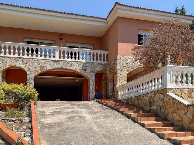 Vivienda de alto standing de 272 m2 en venta Vallirana, España