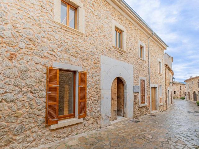 Vivienda de alto standing de 279 m2 en venta Mancor de la Vall, España