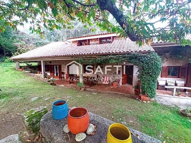 Vivienda de alto standing de 279 m2 en venta Mos, Galicia