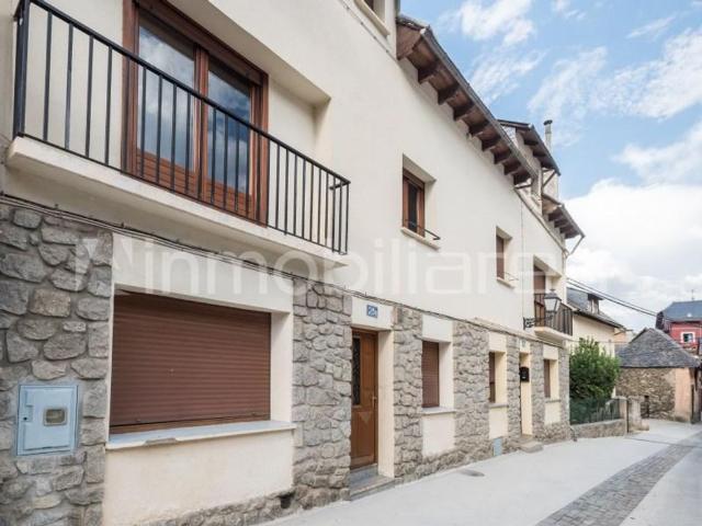 Vivienda de alto standing de 290 m2 en venta Viella Mitg Arán, Cataluña