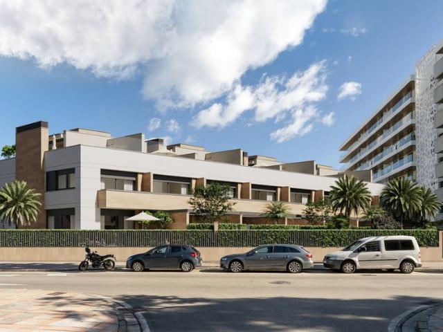 Vivienda de alto standing de 290 m2 en venta Fuengirola, Andalucía
