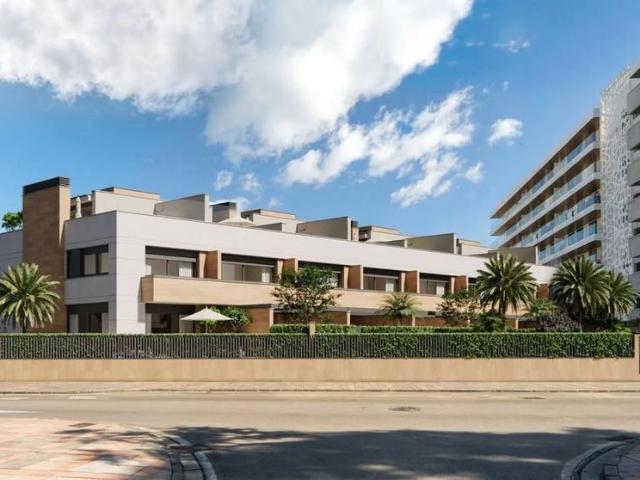 Vivienda de alto standing de 291 m2 en venta Fuengirola, Andalucía