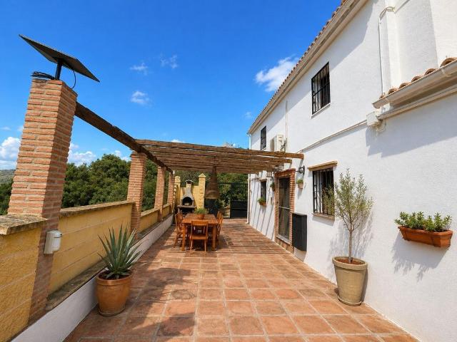 Vivienda de alto standing de 209 m2 en venta Almogía, España
