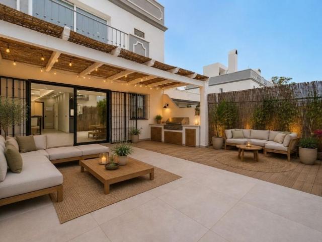 Vivienda de alto standing de 220 m2 en venta Atalaya Isdabe, Estepona, Málaga, Andalucía