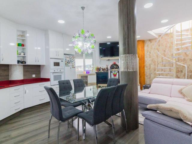Vivienda de alto standing de 221 m2 en venta Murcia