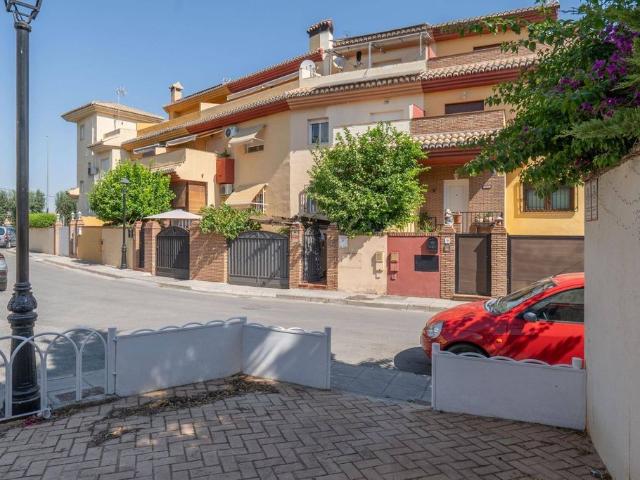 Vivienda de alto standing de 228 m2 en venta Ogíjares, España