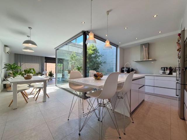 Vivienda de alto standing de 349 m2 en venta Castellar del Vallès, Cataluña
