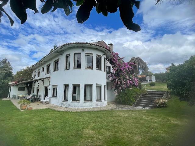 Vivienda de alto standing de 350 m2 en venta Bergondo, Galicia