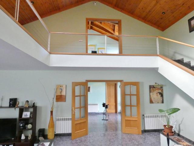 Vivienda de alto standing de 361 m2 en venta Castellar del Vallès, España
