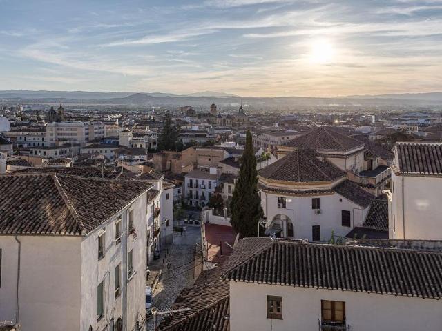 Vivienda de alto standing de 367 m2 en venta Granada, Andalucía