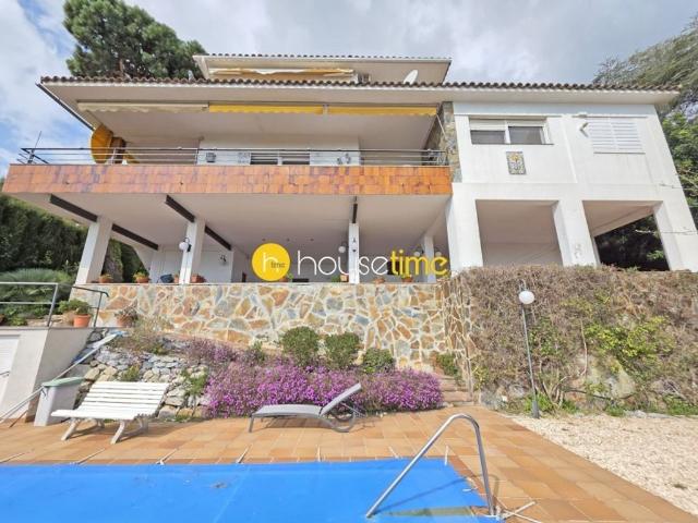 Vivienda de alto standing de 381 m2 en venta Cabrils, Cataluña
