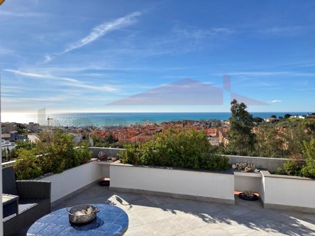Vivienda de alto standing de 308 m2 en venta Vélez Málaga, Andalucía