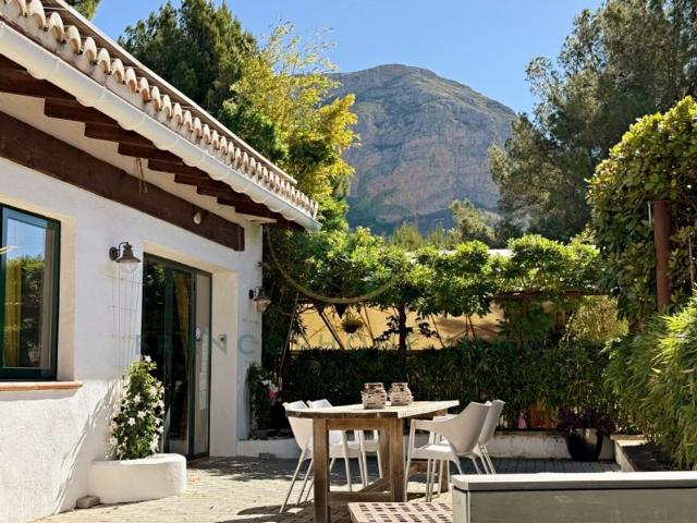 Vivienda de alto standing de 311 m2 en venta Jávea, Comunidad Valenciana
