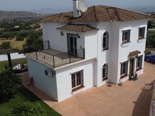 Vivienda de alto standing de 320 m2 en venta Alhaurín el Grande, Andalucía