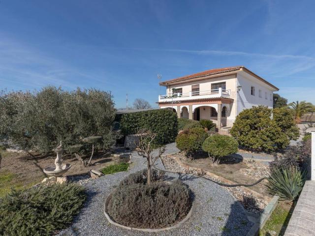 Vivienda de alto standing de 460 m2 en venta Granada, Andalucía
