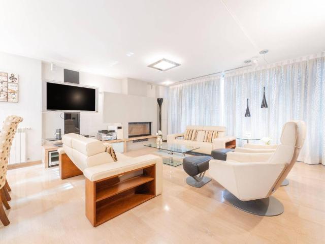 Vivienda de alto standing de 484 m2 en venta Gandía, Comunidad Valenciana