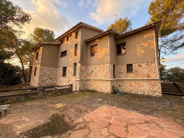 Vivienda de alto standing de 490 m2 en venta Seva, España