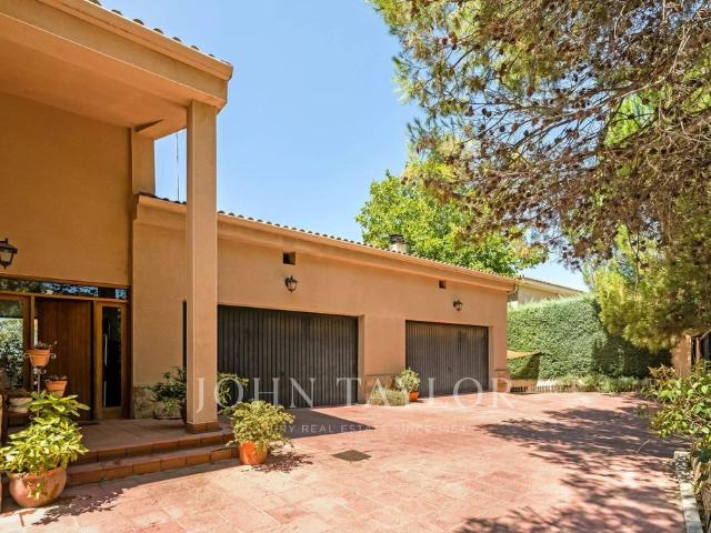 Vivienda de alto standing de 400 m2 en venta Villaviciosa de Odón, España