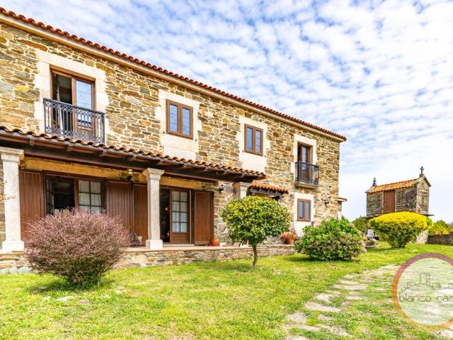 Vivienda de alto standing de 417 m2 en venta Malpica, Galicia
