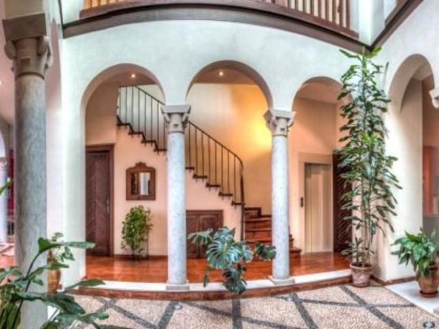 Vivienda de alto standing de 425 m2 en venta Córdoba, Andalucía