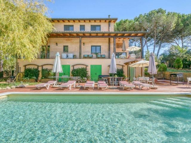 Vivienda de alto standing de 434 m2 en venta Sils, Cataluña