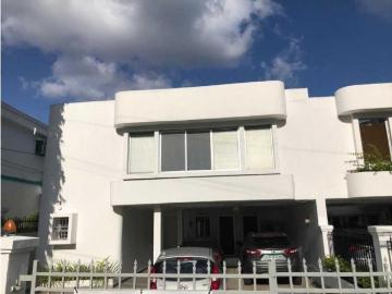 Vivienda de alto standing de 500 m2 en venta Bella Vista, Provincia de Colón 130034 LuxuryEstate. Com