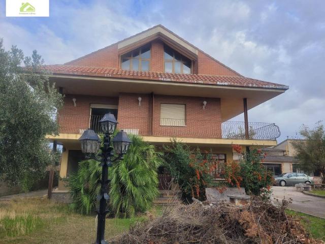 Vivienda de alto standing de 500 m2 en venta Morales del Vino, Castilla y León