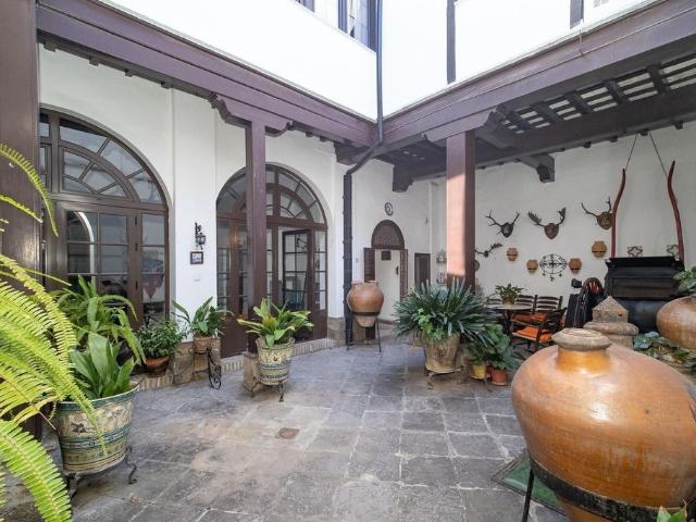 Vivienda de alto standing de 628 m2 en venta Sanlúcar de Barrameda, Andalucía