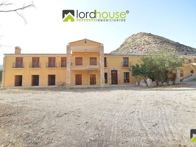 Vivienda de alto standing de 950 m2 en venta Águilas, Murcia