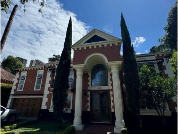 Vivienda de alto standing en venta Medellín, Departamento de Antioquia
