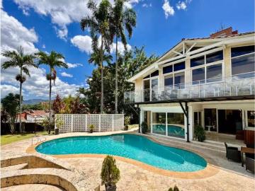 Vivienda de alto standing en venta Medellín, Departamento de Antioquia
