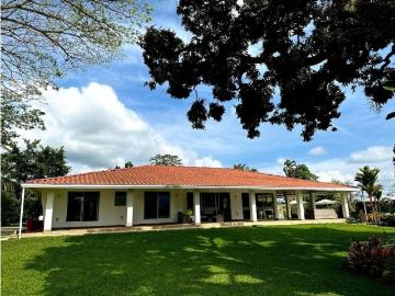 Vivienda de alto standing en venta Montenegro, Quindío Department