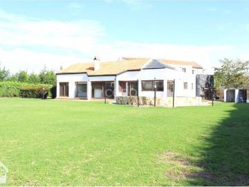 Vivienda de alto standing en venta Mosquera, Colombia