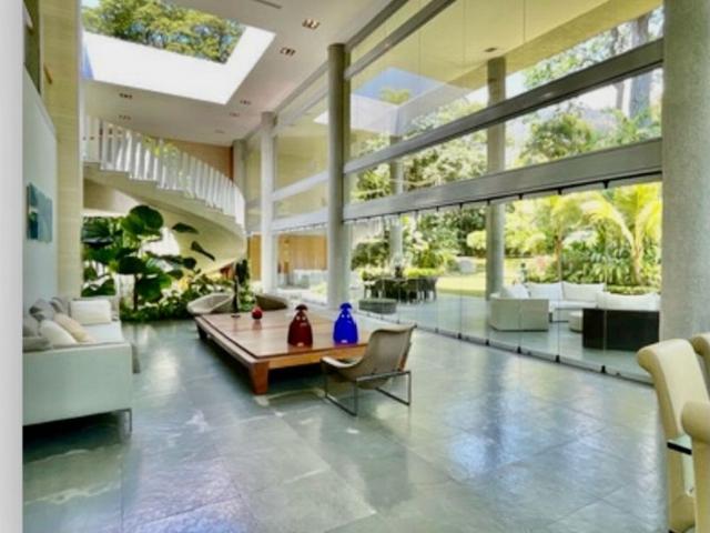 Vivienda de alto standing en venta Nueva Caracas, Distrito Capital