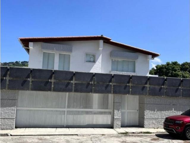 Vivienda de alto standing en venta Nueva Caracas, Distrito Capital