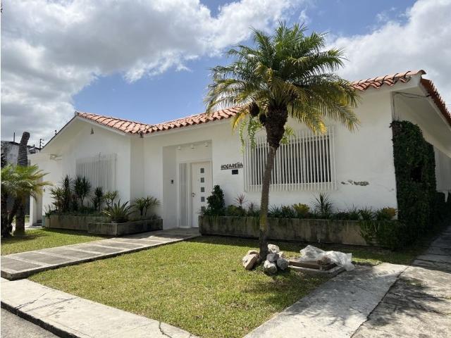 Vivienda de alto standing en venta Nueva Caracas, Distrito Capital