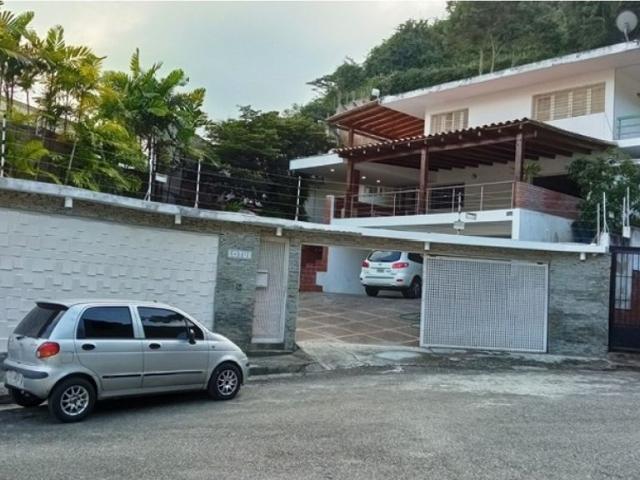 Vivienda de alto standing en venta Nueva Caracas, Distrito Capital