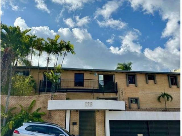 Vivienda de alto standing en venta Nueva Caracas, Distrito Capital