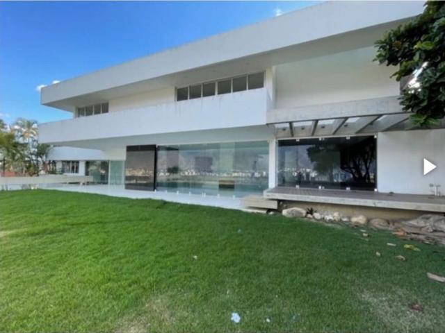 Vivienda de alto standing en venta Nueva Caracas, Distrito Capital