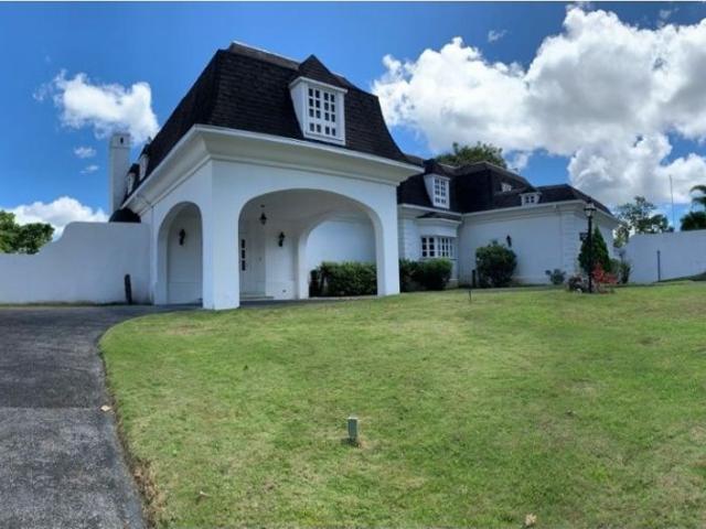 Vivienda de alto standing en venta Nueva Caracas, Distrito Capital