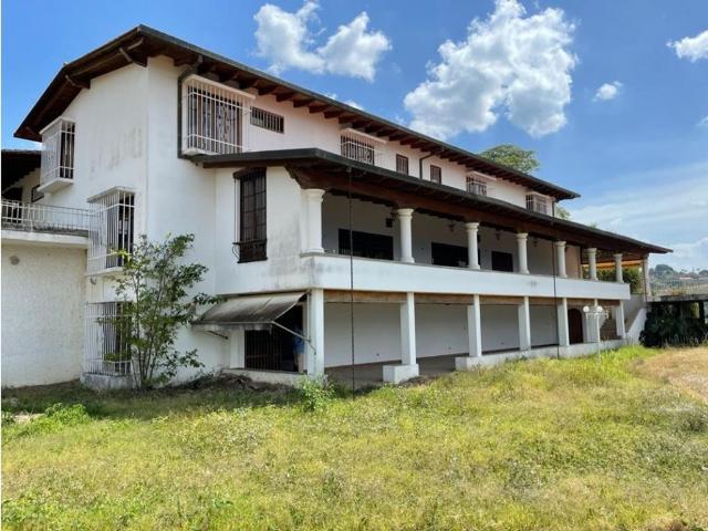 Vivienda de alto standing en venta Nueva Caracas, Distrito Capital