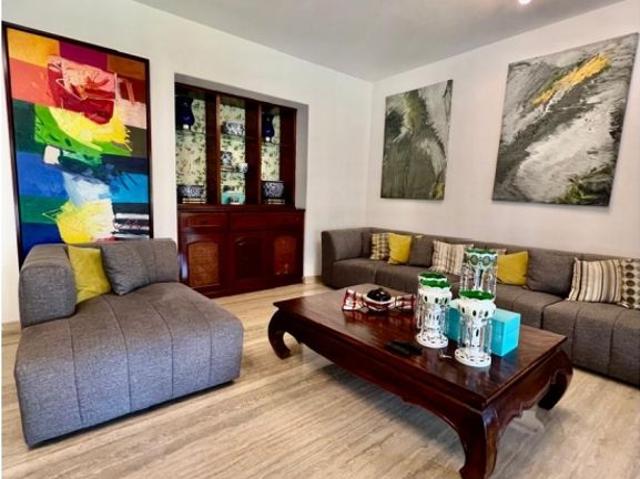 Vivienda de alto standing en venta Nueva Caracas, Distrito Capital
