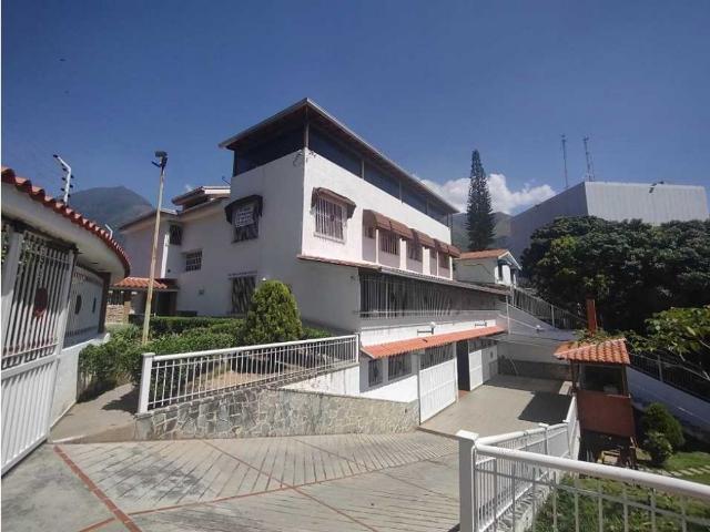 Vivienda de alto standing en venta Nueva Caracas, Distrito Capital