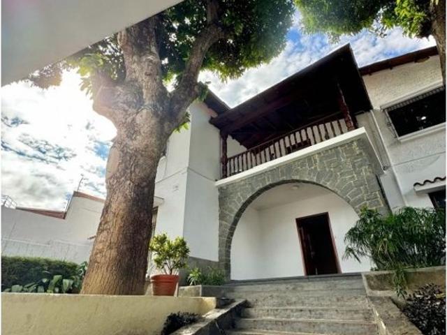 Vivienda de alto standing en venta Nueva Caracas, Distrito Capital