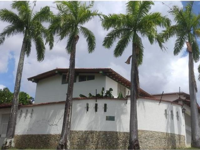Vivienda de alto standing en venta Nueva Caracas, Distrito Capital